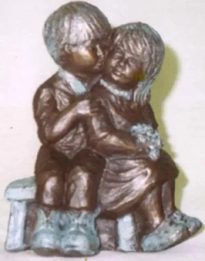 Beeldje broer en zus