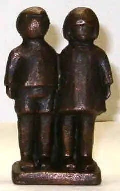 Beeldje broer en zus