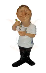 Beeldje apotheker man met mengbakje