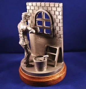 Stucadoor tin beeldje