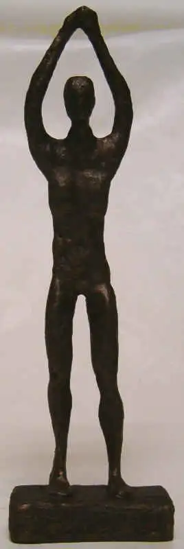 Beeldje Sporter juichend met 2 armen